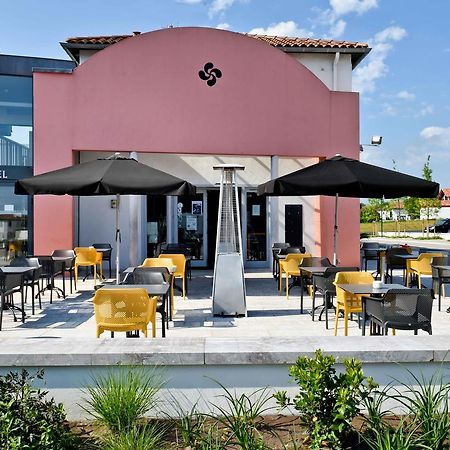 Hotel Restaurant Aldaburua Larressore Kültér fotó