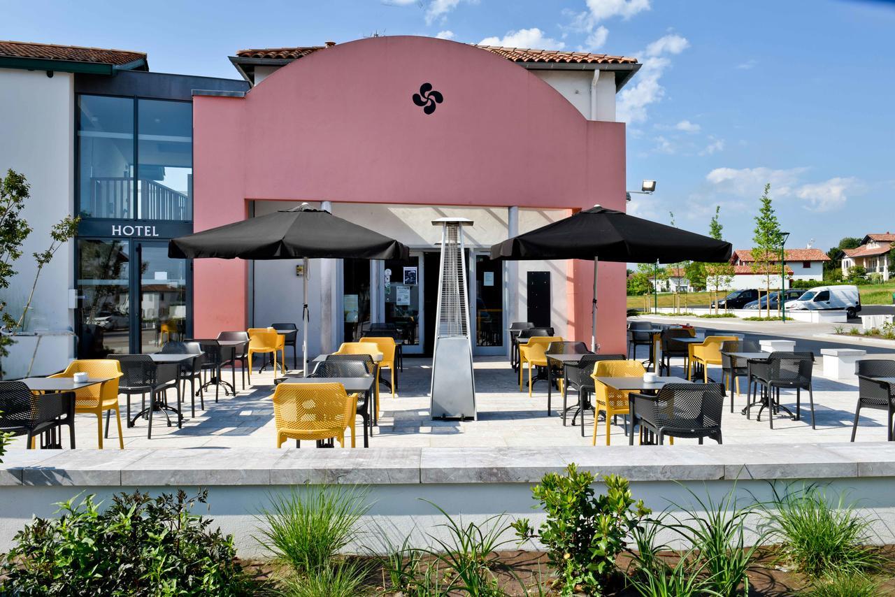 Hotel Restaurant Aldaburua Larressore Kültér fotó